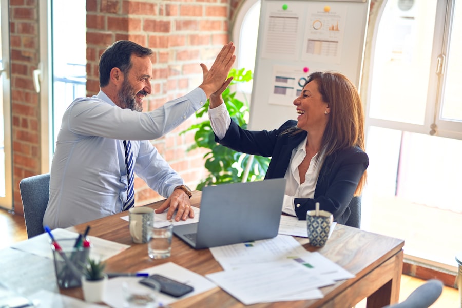 Il team di consulenti immobiliari MetroCasa al lavoro