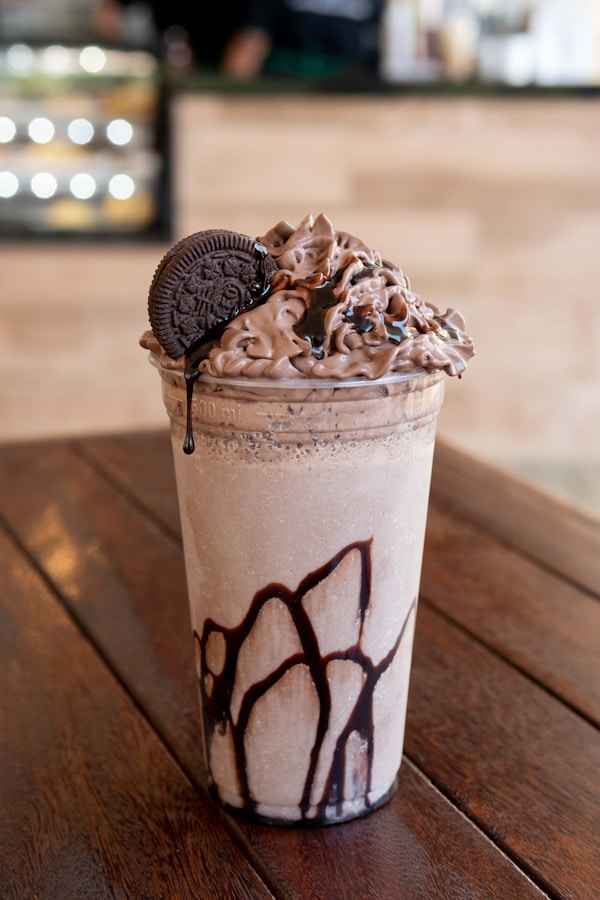 Shake & Bake — milkshake artigianale con cookie e caramello